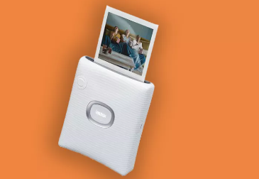 Instax用方形即时照片打印机挑战宝丽来