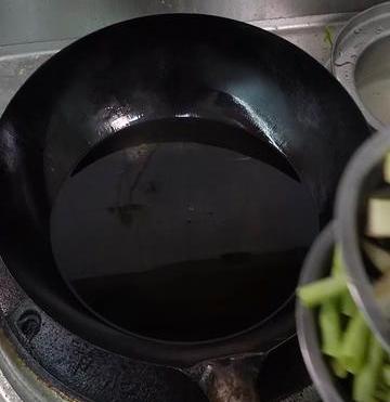 豆角烧茄子茄子（家常菜豆角烧茄子~精彩美食、持续更新~）