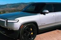 Rivian R1S评测电动SUV比电动卡车更好吗