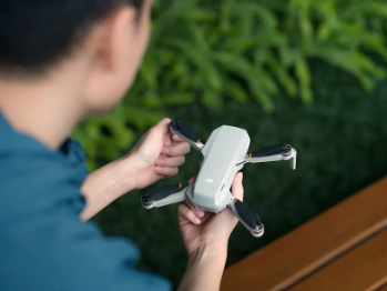 DJI Mini 4K是一款售价299美元的无人机面向初学者