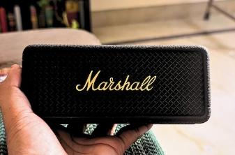 Marshall Emberton III是一款口袋大小的惊险刺激声音伴侣